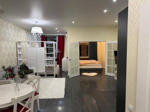 2-к квартира, 3/8 эт., 60м²